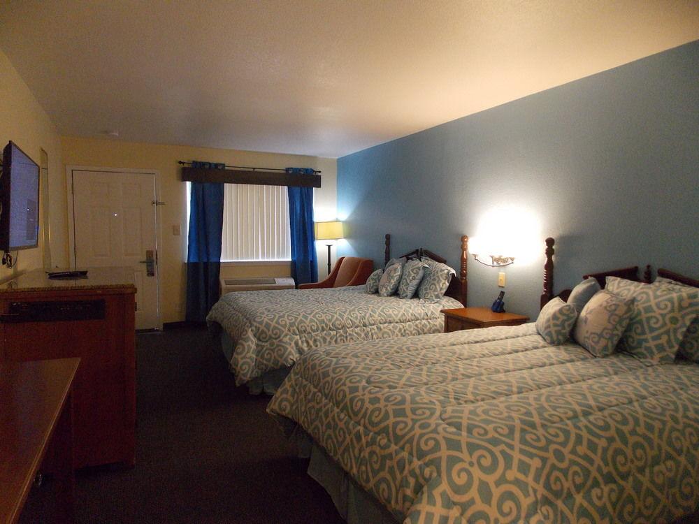 Econo Lodge Inn & Suites Downtown Сан Антонио Екстериор снимка