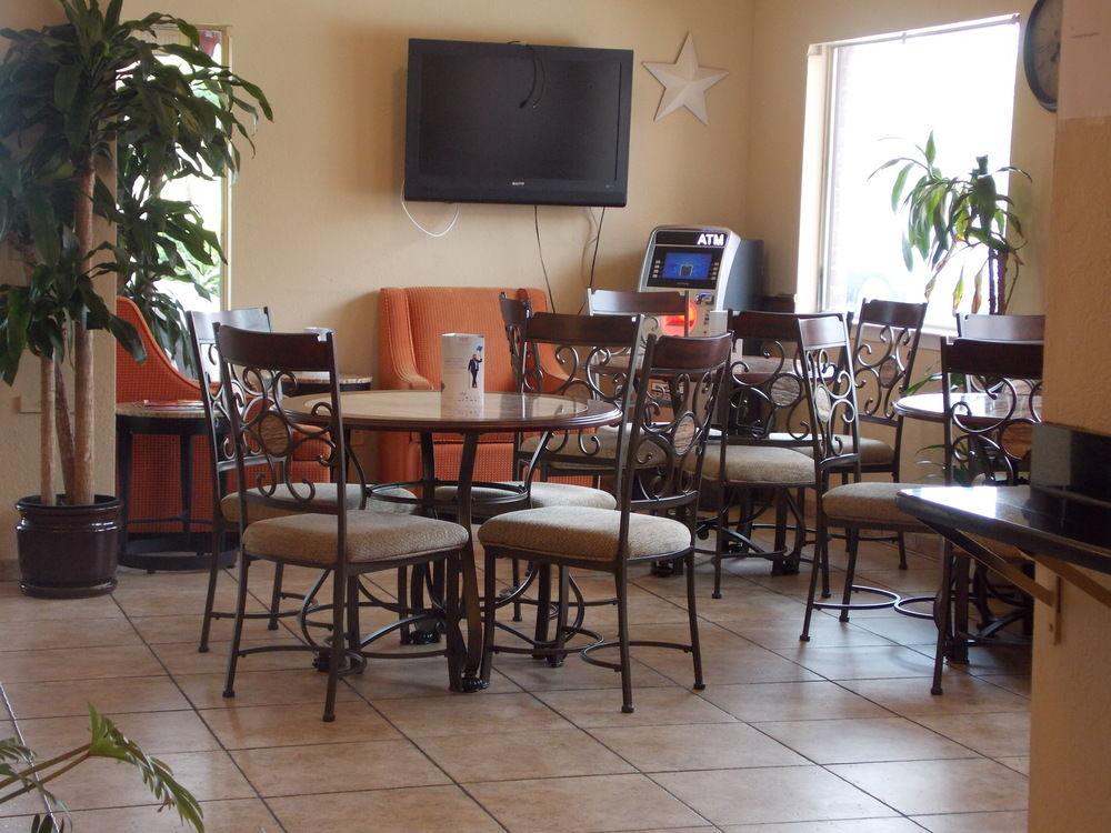 Econo Lodge Inn & Suites Downtown Сан Антонио Екстериор снимка