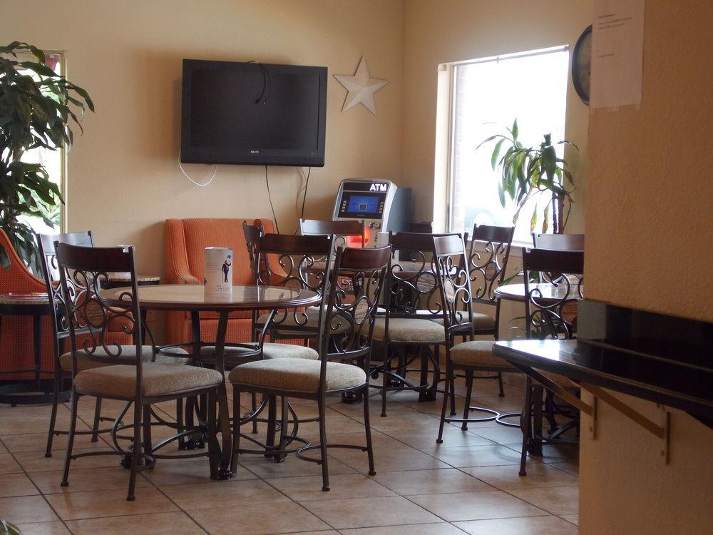 Econo Lodge Inn & Suites Downtown Сан Антонио Екстериор снимка