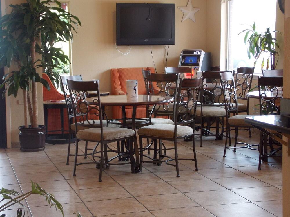 Econo Lodge Inn & Suites Downtown Сан Антонио Екстериор снимка